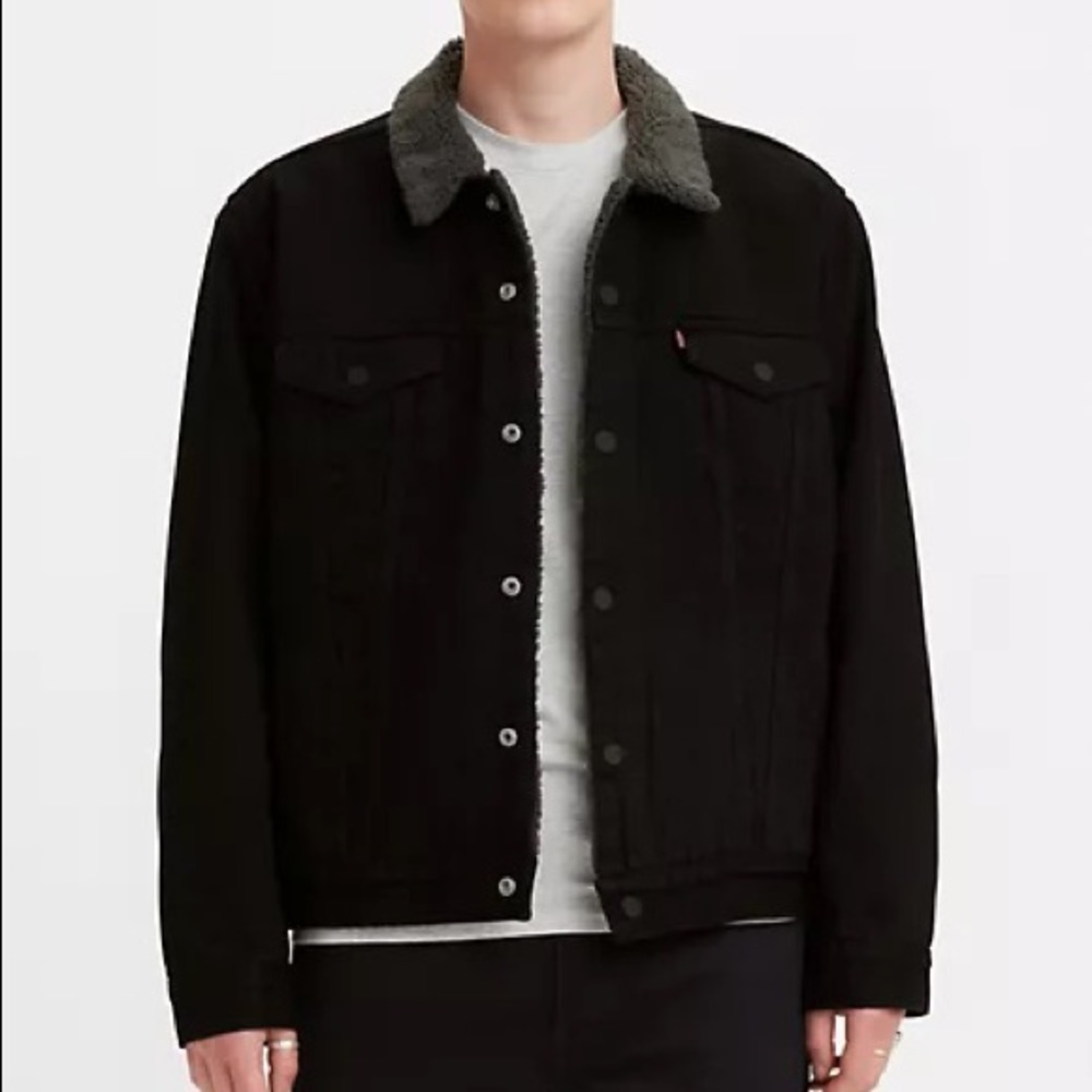 Mens Black Large Levi’s Sherpa Trucker Jacket